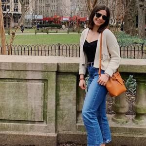 Meet your Posher, Cassandra